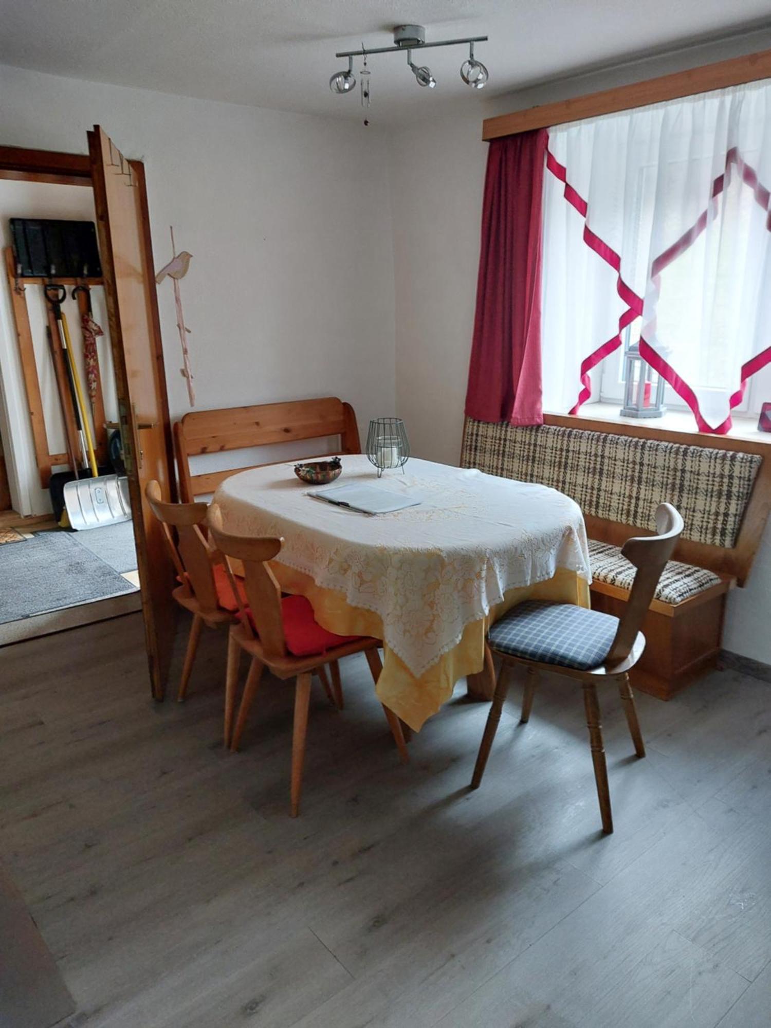 Ferienhaus Heidi Piller Zimmer foto